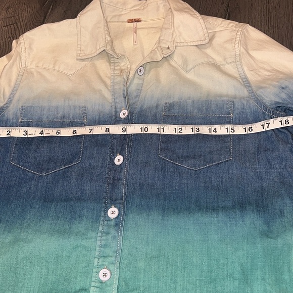 Free People Before Sunrise Ombré Button Down Shirt Blue/Green Size Small - Picture 10 of 13
